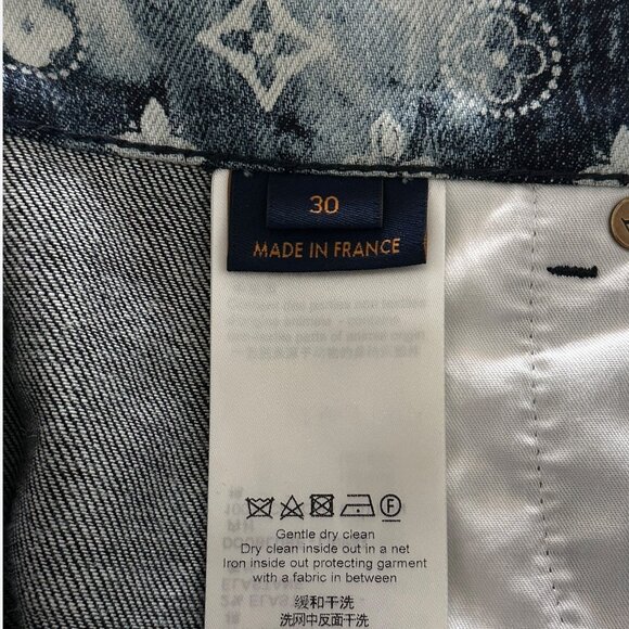 Louis Vuitton Blue Bleached Bandana Monogram Denim Shorts - Picture 4 of 7